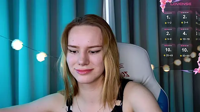 Ramona    online show from 03-04-25, 09:40