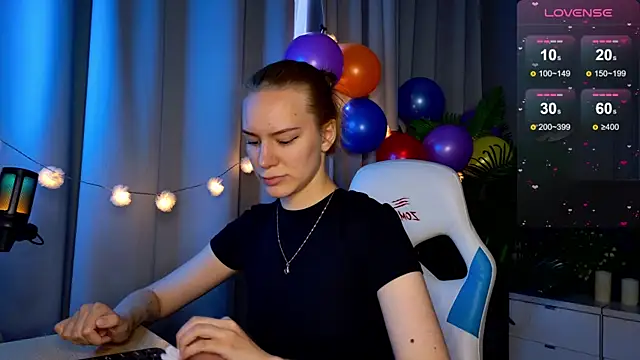 Ramona    online show from 09-09-25, 06:02