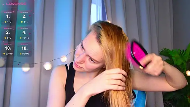 Ramona    online show from 10-19-25, 06:03