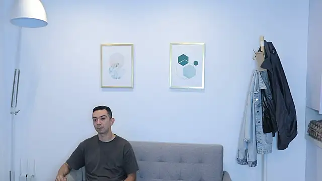 funcouple1985 online show from 06-18-26, 10:47