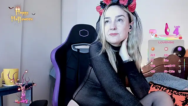 Snapshot of 1Sweetnina chatting on 10-27-25, 08:57 1Sweetnina online show from 10-27-25, 08:57