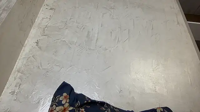 Snapshot of -CatchMe- chatting on 10-27-25, 08:57 -CatchMe- online show from 10-27-25, 08:57