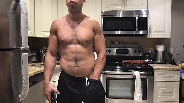 BigGuyMuscle online show from 04-21-26, 02:51