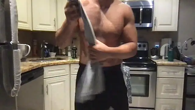 Snapshot of BigGuyMuscle chatting on 05-30-26, 06:27 BigGuyMuscle online show from 05-30-26, 06:27