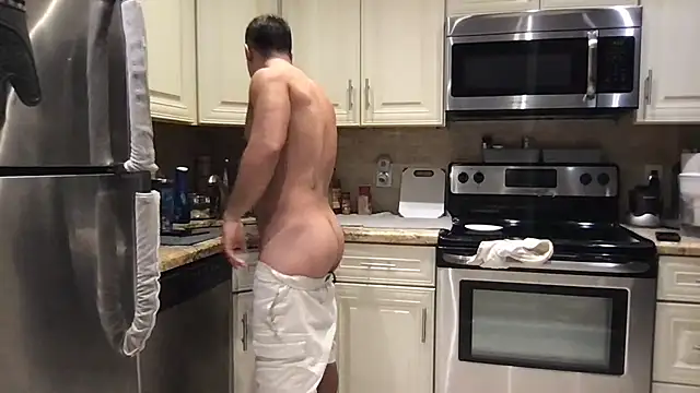 Snapshot of BigGuyMuscle chatting on 07-24-26, 12:08 BigGuyMuscle online show from 07-24-26, 12:08