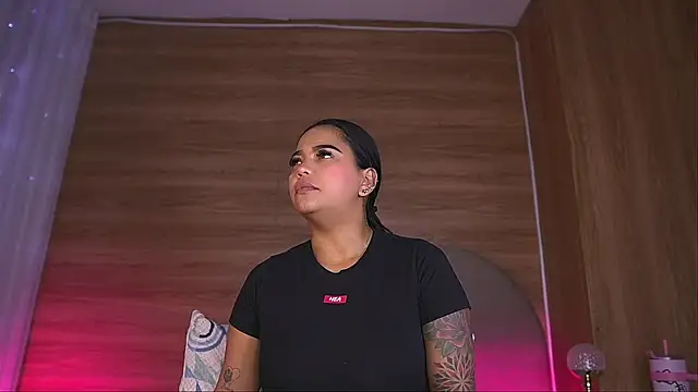 alexaa walker online show from 03-31-26, 11:54