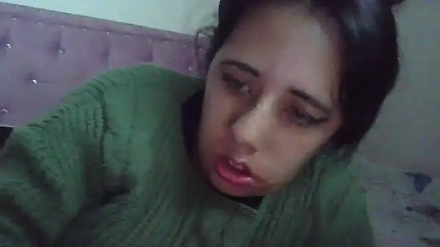 Snapshot of annarose19 chatting on 11-15-25, 12:08 annarose19 online show from 11-15-25, 12:08