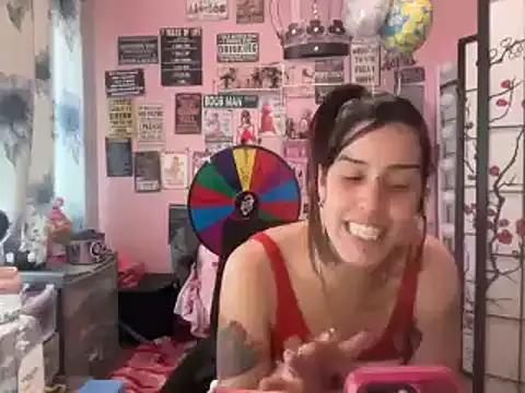 latinacubana online show from 12-28-24, 08:15