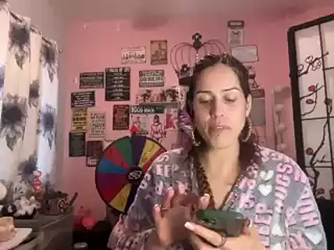 latinacubana online show from 01-22-25, 10:26