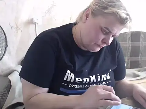 Snapshot of Ameliabusty chatting on 02-18-25, 11:33 Ameliabusty online show from 02-18-25, 11:33