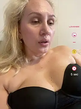 YourBlondee online show from 05-16-26, 10:58