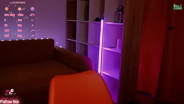 ItsAlisia online show from 04-26-26, 06:11