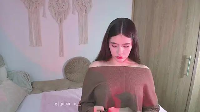 Snapshot of iriswest_ chatting on 07-26-26, 03:58 iriswest online show from 07-26-26, 03:58
