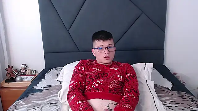 Snapshot of MathewCollin chatting on 02-01-25, 04:33 MathewCollin online show from 02-01-25, 04:33