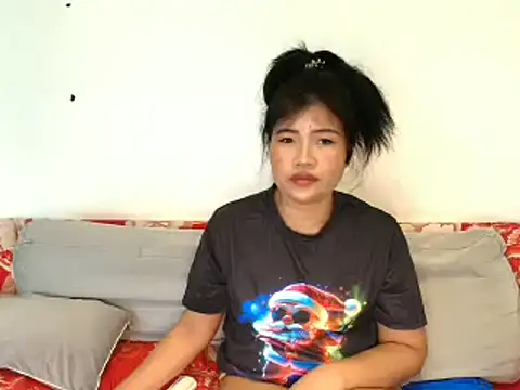 Snapshot of jhon_gade chatting on 11-22-25, 02:21 jhon gade online show from 11-22-25, 02:21