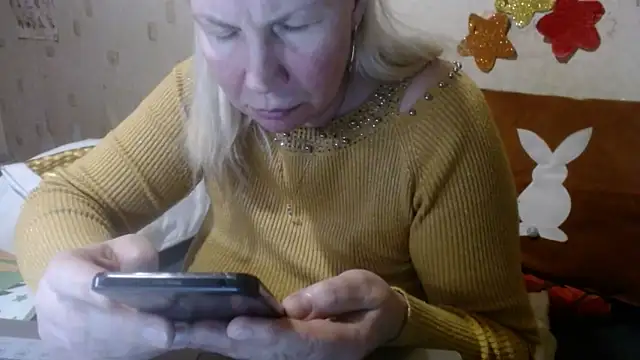 Snapshot of QueenLana chatting on 01-24-25, 02:51 QueenLana online show from 01-24-25, 02:51