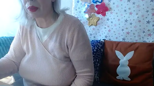 QueenLana online show from 02-11-26, 09:58