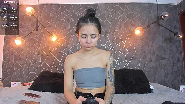 danaythamara1 online show from 03-12-26, 11:22