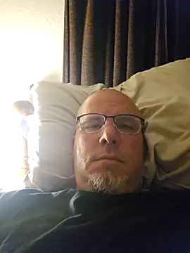 ke5eeo2 online show from 04-19-26, 11:40