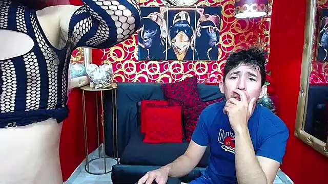 Snapshot of shannentrans chatting on 12-16-24, 01:11 shannentrans online show from 12-16-24, 01:11