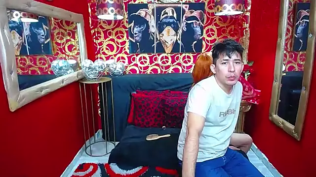 Snapshot of shannentrans chatting on 01-22-25, 01:11 shannentrans online show from 01-22-25, 01:11