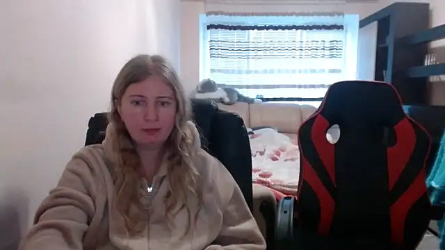 PeterAndJen online show from 02-23-25, 04:13