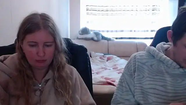 PeterAndJen online show from 02-26-25, 01:52