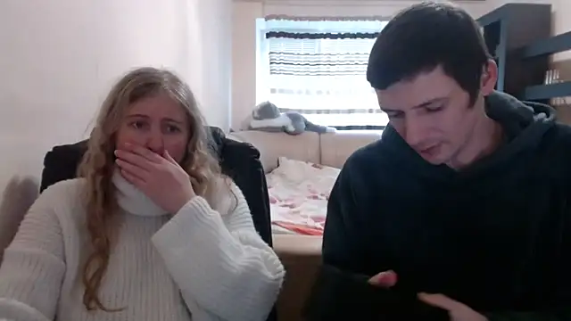 PeterAndJen online show from 03-01-25, 01:51