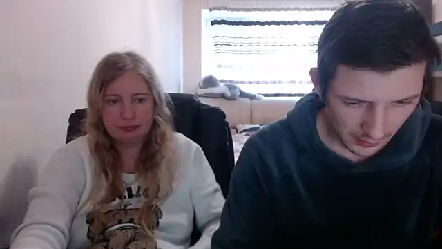 PeterAndJen online show from 03-09-25, 09:46