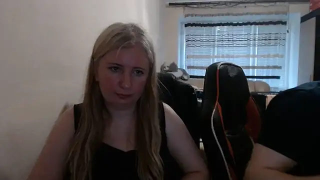 PeterAndJen online show from 06-06-26, 07:07