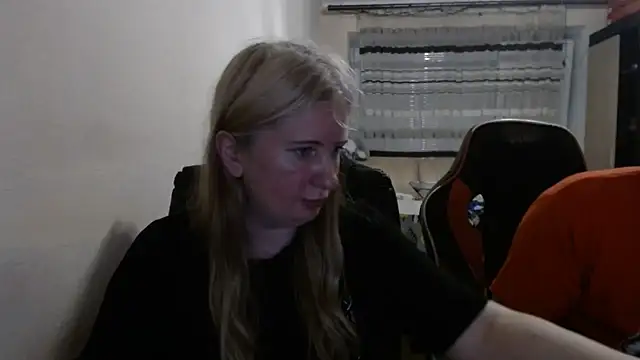 PeterAndJen online show from 06-07-26, 07:28