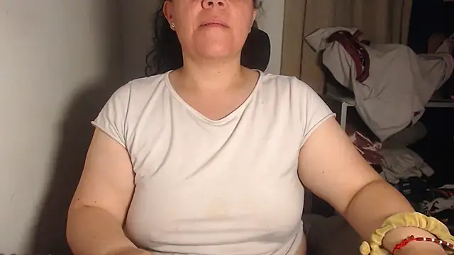 agathamiller01 online show from 07-25-26, 02:42
