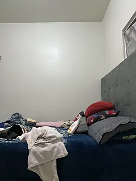 MileyGia online show from 02-20-26, 01:57