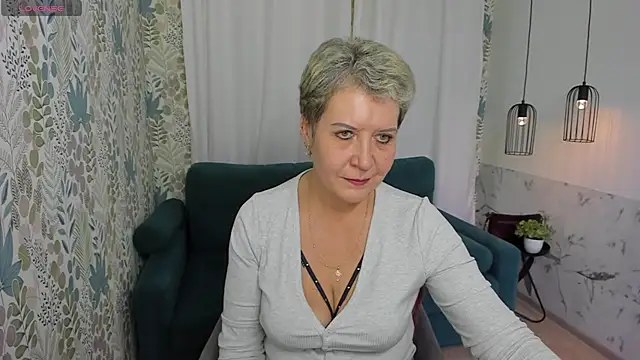 Snapshot of KathySunn chatting on 01-17-25, 01:24 KathySunn online show from 01-17-25, 01:24