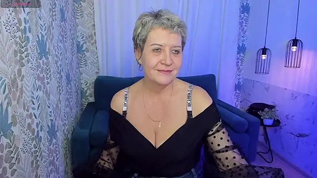 Snapshot of KathySunn chatting on 02-11-25, 07:48 KathySunn online show from 02-11-25, 07:48