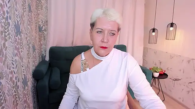 Snapshot of KathySunn chatting on 03-14-26, 01:05 KathySunn online show from 03-14-26, 01:05