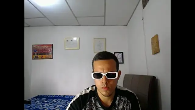 Oliver Wilding online show from 03-18-26, 01:47