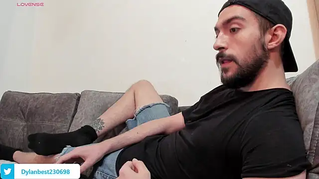 Dylan Best online show from 09-30-25, 05:07