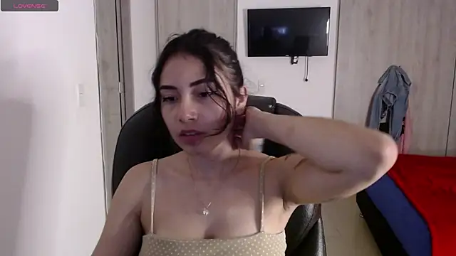 Snapshot of numberfav8 chatting on 12-22-24, 03:33 numberfav8 online show from 12-22-24, 03:33