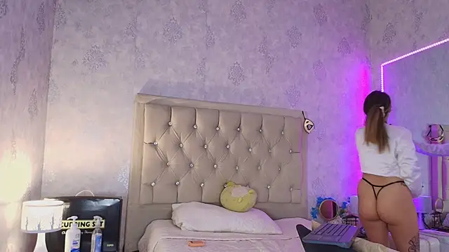 nini love01 online show from 04-04-26, 04:00