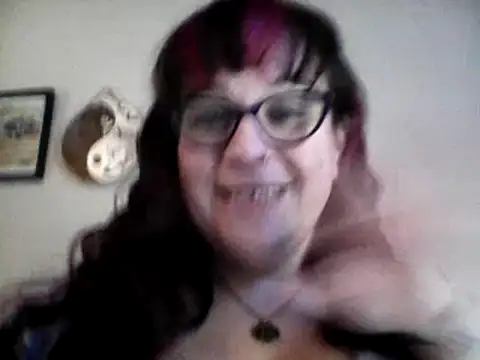 Snapshot of GothyBaby chatting on 01-05-25, 09:36 GothyBaby online show from 01-05-25, 09:36