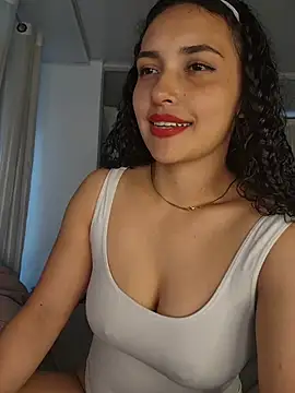 Lucy Marin online show from 04-23-26, 02:19