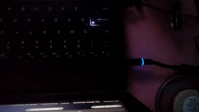 atlwebbie75 online show from 10-28-25, 12:52