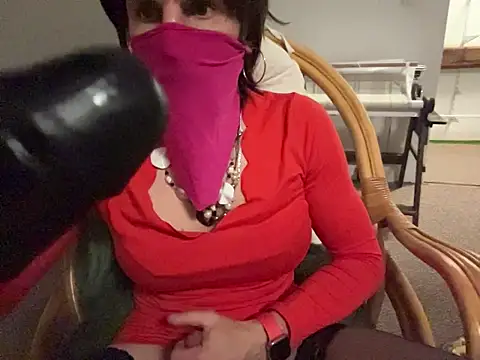 petuletra online show from 11-21-25, 11:03