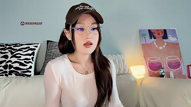 sphynx- - online show from 03-21-25, 04:28