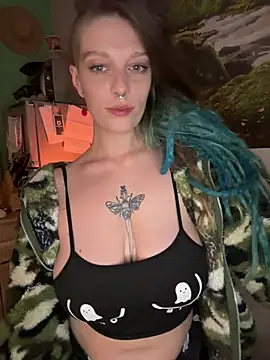 MenaDreadfull online show from 02-10-26, 07:56