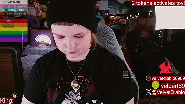 VelvetDiablo online show from 06-09-26, 12:44