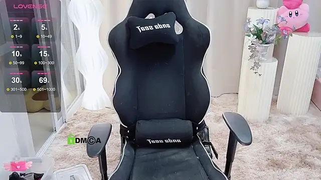 Happy Kitty online show from 02-14-25, 06:29