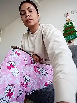 Snapshot of Ivanna2 chatting on 12-02-25, 11:37 Ivanna2 online show from 12-02-25, 11:37