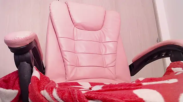 darkcandy666 online show from 03-21-25, 10:06